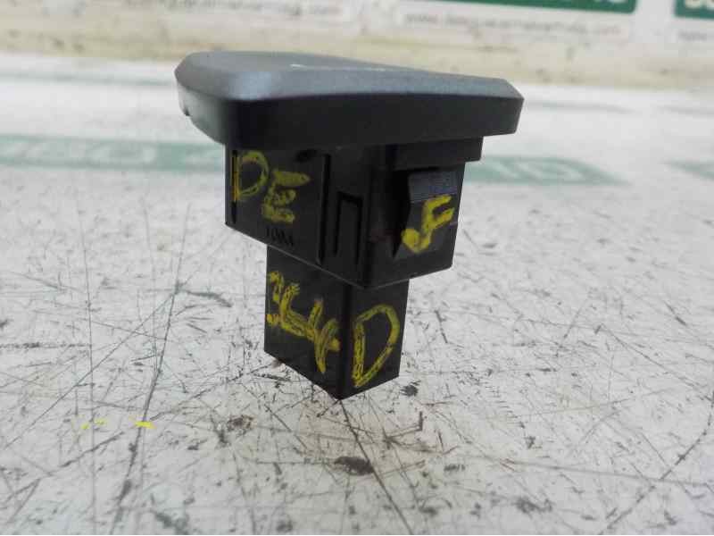 Recambio de mando elevalunas delantero derecho para fiat nuova 500 (150) 1.2 cat referencia OEM IAM 735450602  