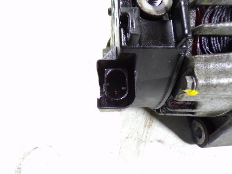Recambio de alternador para bmw serie 3 berlina (e90) 2.0 turbodiesel cat referencia OEM IAM 12318509023 8507623 