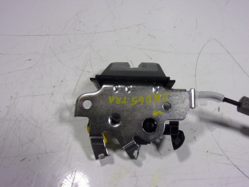 Recambio de cerradura maletero / porton para skoda kodiaq 2.0 tdi referencia OEM IAM 4M0827506D 4M0827506D 