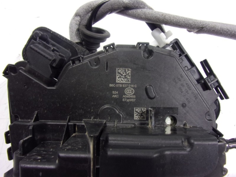 Recambio de cerradura puerta delantera derecha para skoda kodiaq 2.0 tdi referencia OEM IAM 5TB837016A 5TB837016C 