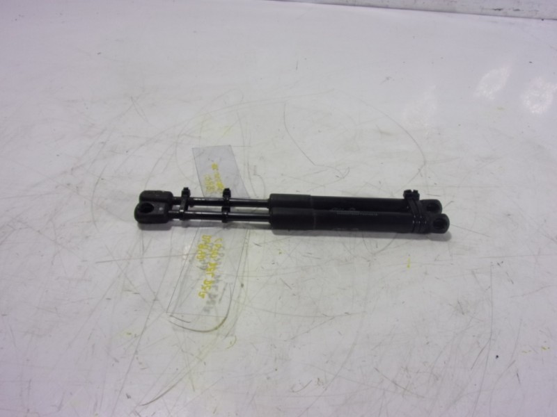 Recambio de amortiguador capot para alfa romeo stelvio (630) executive 4wd referencia OEM IAM 50535450  