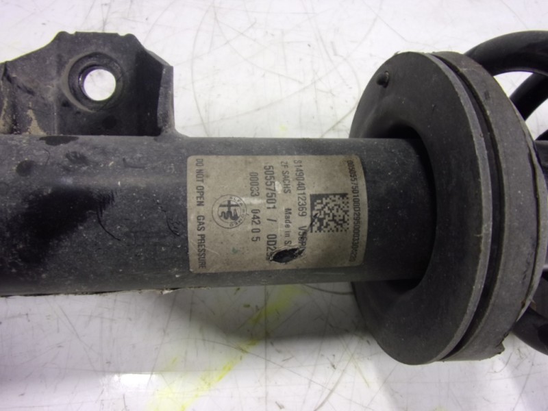 Recambio de amortiguador delantero izquierdo para alfa romeo stelvio (630) executive 4wd referencia OEM IAM 50557501 50557501 