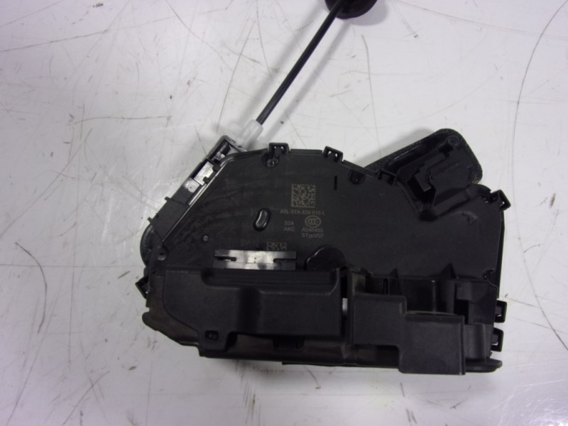 Recambio de cerradura puerta trasera izquierda para skoda kodiaq 2.0 tdi referencia OEM IAM 5TA839015E 5TA839015L 