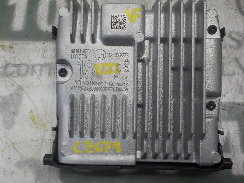 Recambio de modulo electronico para toyota auris 1.8 16v (híbrido) referencia OEM IAM 8818102060 8818102060 