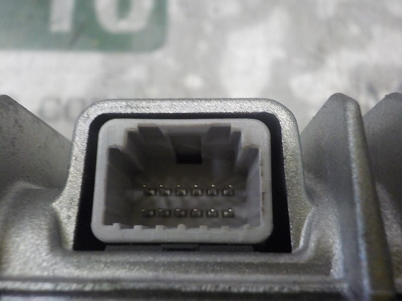 Recambio de modulo electronico para toyota auris 1.8 16v (híbrido) referencia OEM IAM 8818102060 8818102060 