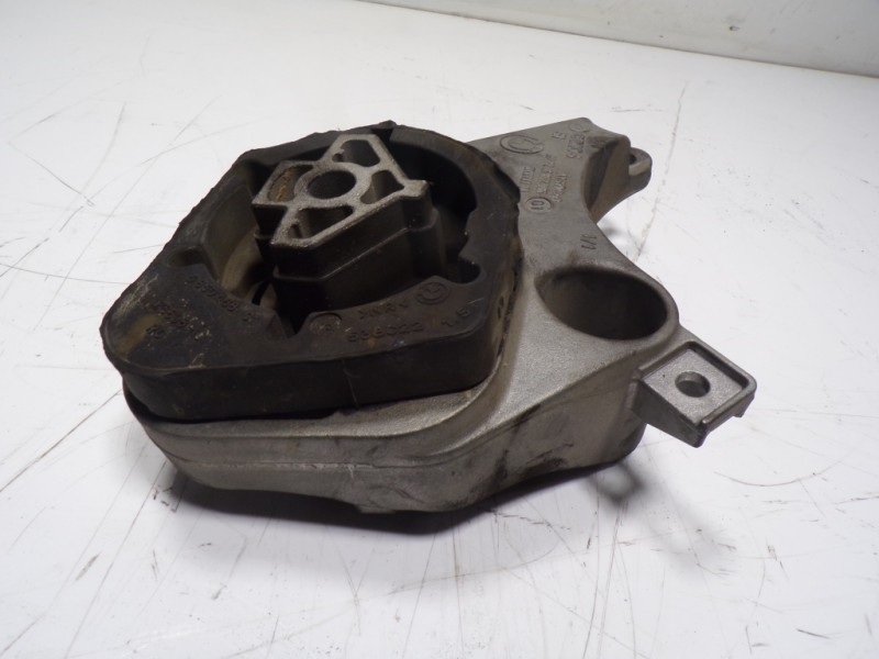 Recambio de soporte cambio para bmw x3 (f25) 2.0 turbodiesel referencia OEM IAM  6852986 