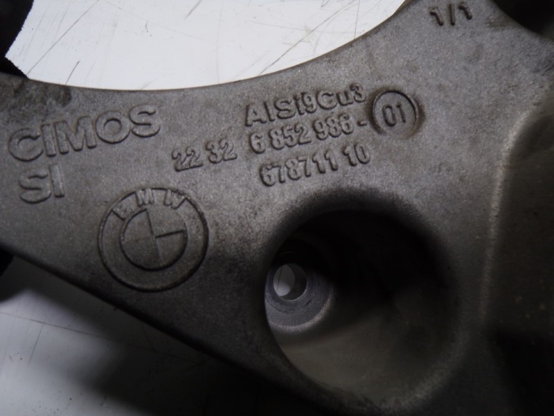 Recambio de soporte cambio para bmw x3 (f25) 2.0 turbodiesel referencia OEM IAM  6852986 