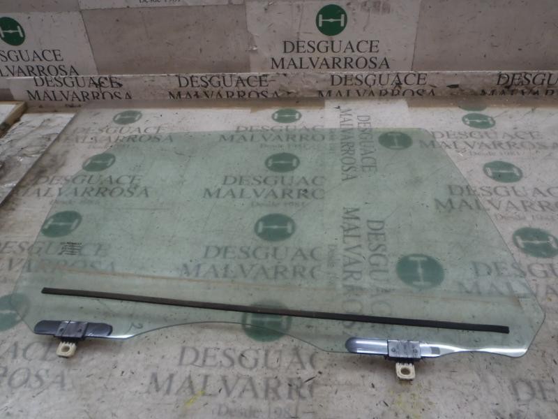 Recambio de cristal puerta trasero derecho para renault scenic iii 1.5 dci diesel fap referencia OEM IAM 823000010R  