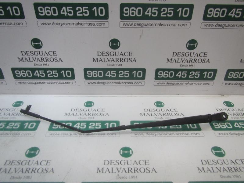 Recambio de brazo limpia delantero derecho para peugeot 207 x-line referencia OEM IAM   