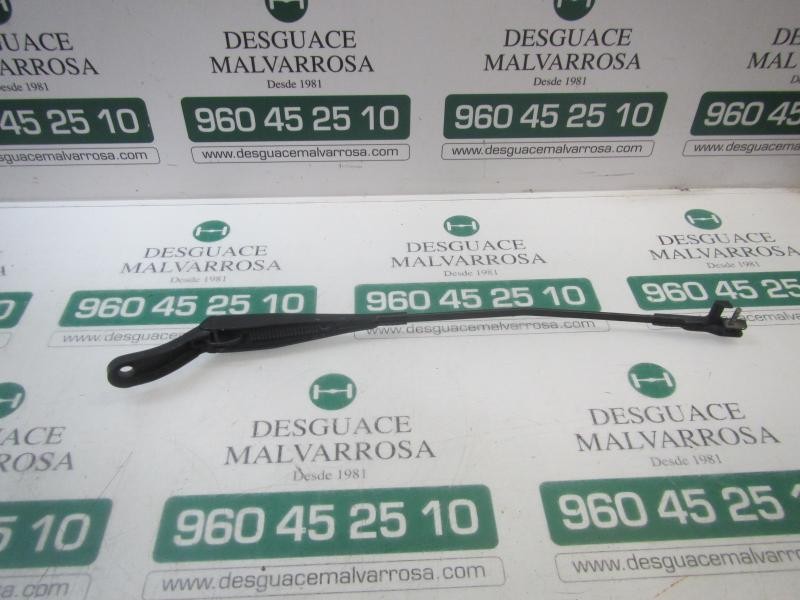 Recambio de brazo limpia delantero izquierdo para peugeot 207 x-line referencia OEM IAM   