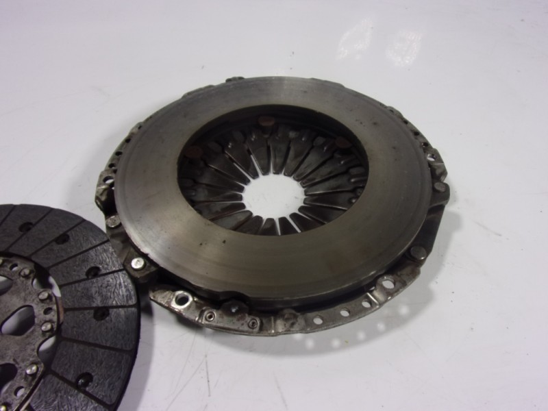 Recambio de kit embrague para hyundai santa fe essence 2wd referencia OEM IAM 412003B400  