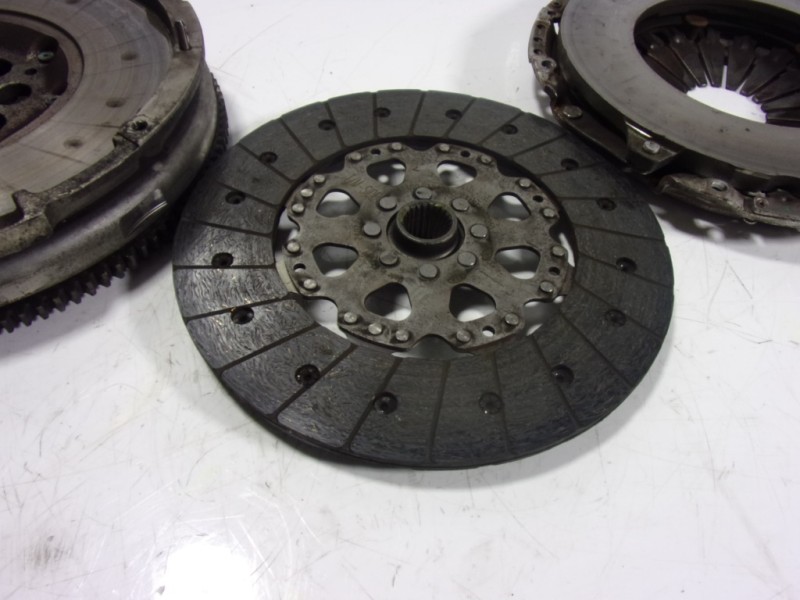 Recambio de kit embrague para hyundai santa fe essence 2wd referencia OEM IAM 412003B400  