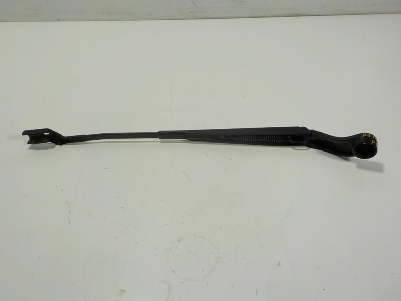 Recambio de brazo limpia delantero derecho para ds 5 1.6 blue-hdi fap referencia OEM IAM 1607224580  