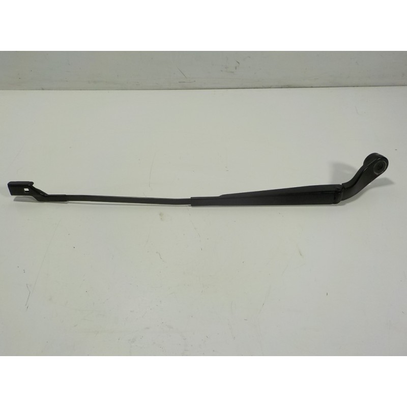 Recambio de brazo limpia delantero izquierdo para ds 5 1.6 blue-hdi fap referencia OEM IAM 1607219780  