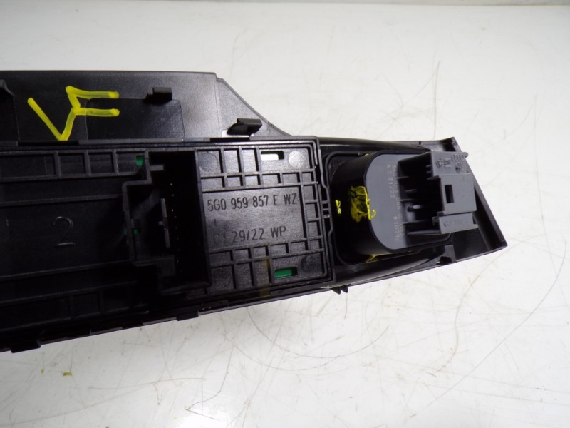 Recambio de mando elevalunas delantero izquierdo para cupra leon sportstourer (kl8) vz 2.0 tsi 4drive referencia OEM IAM  5G0959