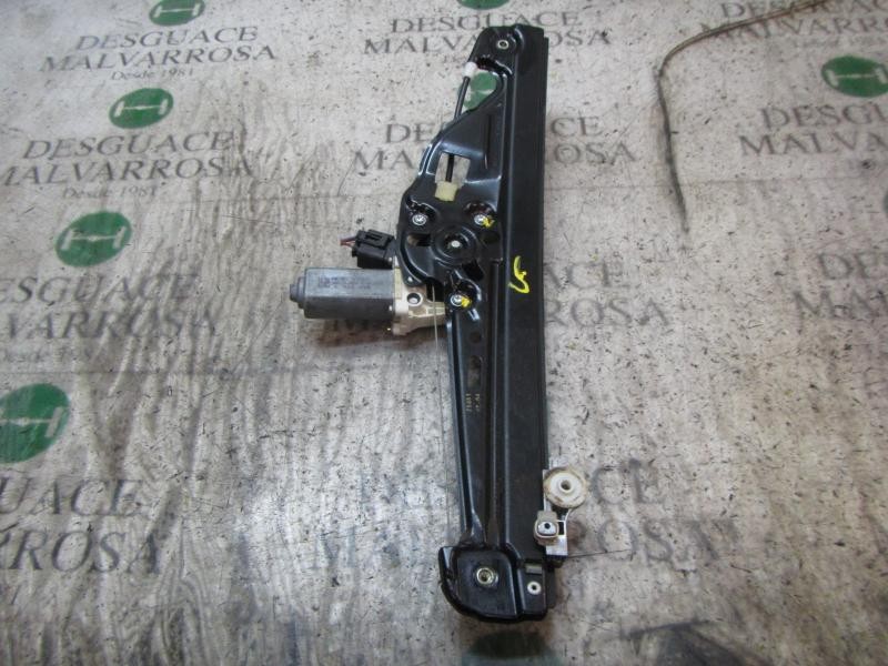 Recambio de elevalunas trasero derecho para bmw serie 5 berlina (e60) 530d referencia OEM IAM 51357184746 6922320 
