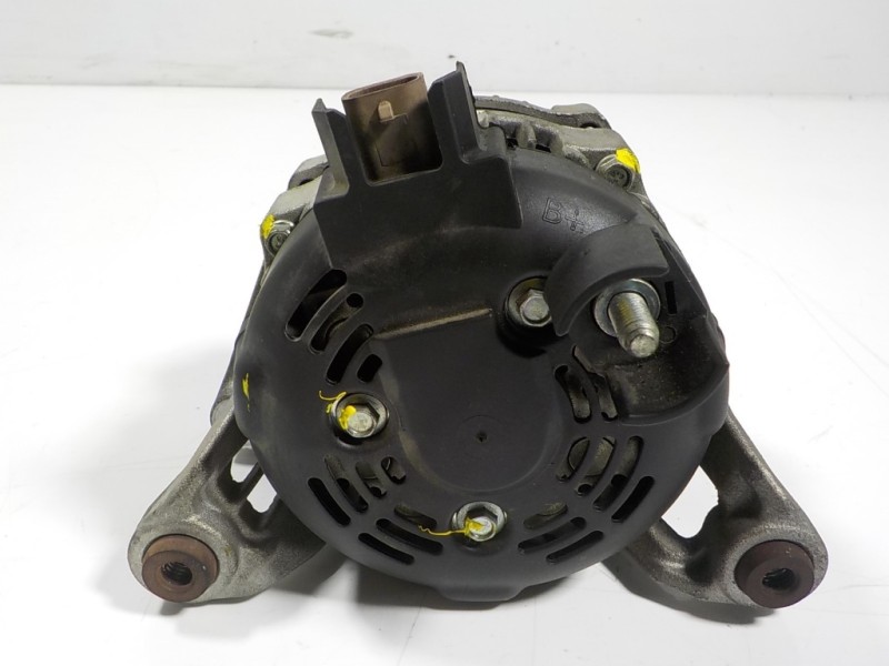 Recambio de alternador para opel corsa e 1.4 referencia OEM IAM 13585664 MS1042113590 