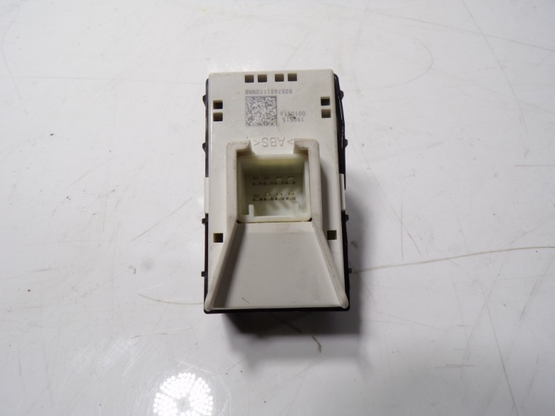 Recambio de mando elevalunas trasero derecho para hyundai santa fe essence 2wd referencia OEM IAM 93576S1110NNB 93576S1110NNB 