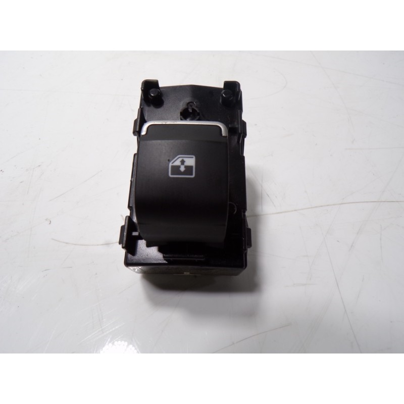 Recambio de mando elevalunas trasero izquierdo para hyundai santa fe essence 2wd referencia OEM IAM 93576S1110NNB 93576S1110NNB 