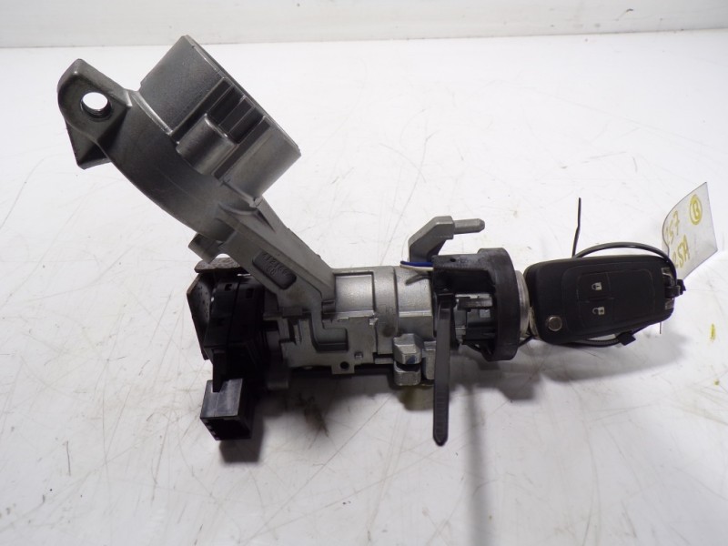 Recambio de antirrobo para opel corsa e 1.4 referencia OEM IAM 23445038 13496329 8255031108