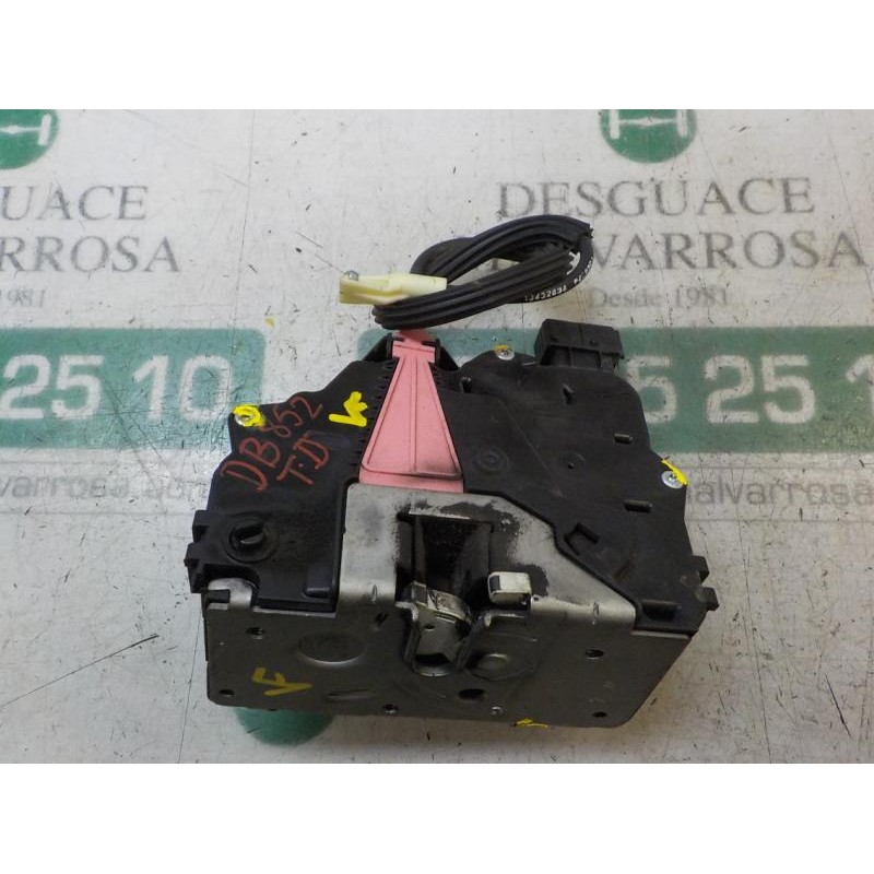 Recambio de cerradura puerta trasera derecha para opel corsa e edition referencia OEM IAM 13431845 13431845 