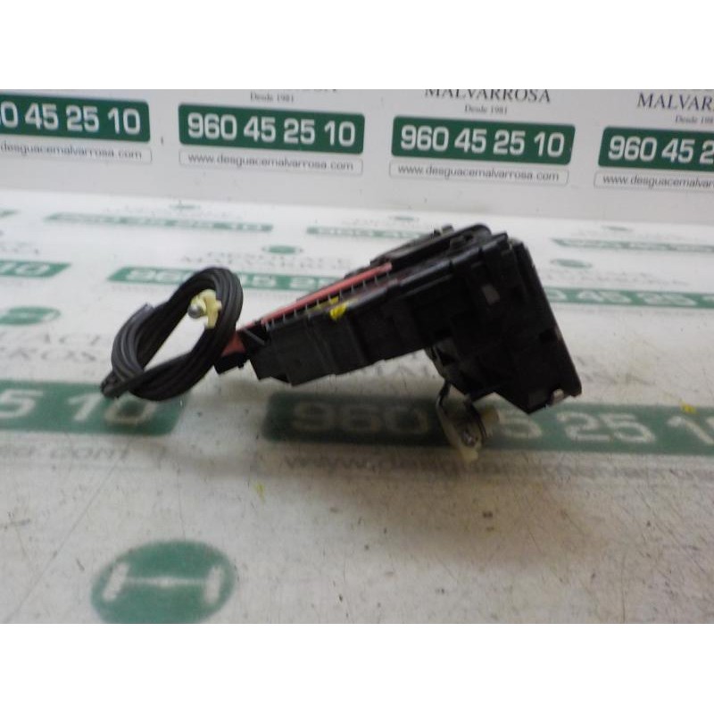 Recambio de cerradura puerta trasera derecha para opel corsa e edition referencia OEM IAM 13431845 13431845 