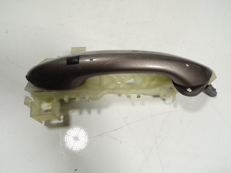 Recambio de maneta exterior delantera derecha para hyundai santa fe essence 2wd referencia OEM IAM 82660S1810  