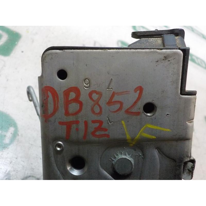 Recambio de cerradura puerta trasera izquierda para opel corsa e edition referencia OEM IAM 13431842 13431842 