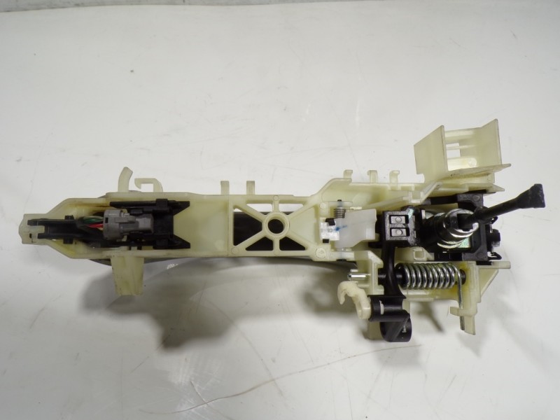 Recambio de maneta exterior delantera izquierda para hyundai santa fe essence 2wd referencia OEM IAM 82650S1710  