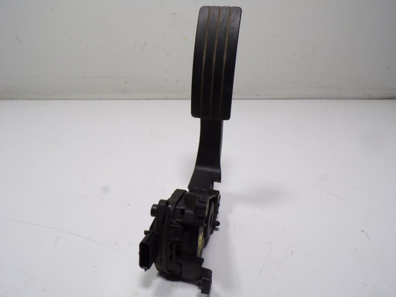 Recambio de potenciometro pedal para renault clio iv 1.5 dci diesel fap referencia OEM IAM 180029347R 6PV00997807 