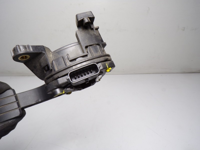 Recambio de potenciometro pedal para renault clio iv 1.5 dci diesel fap referencia OEM IAM 180029347R 6PV00997807 