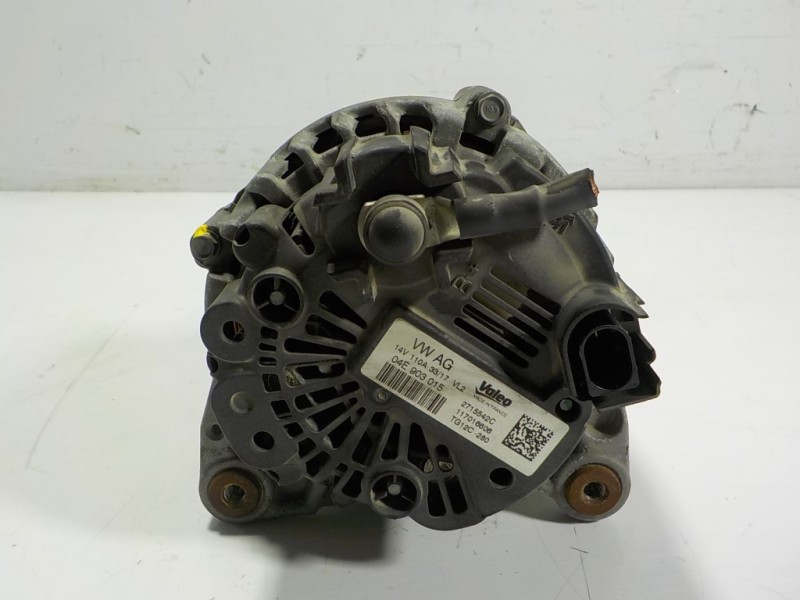 Recambio de alternador para volkswagen polo 1.6 tdi dpf referencia OEM IAM 04E903015 04E903015 