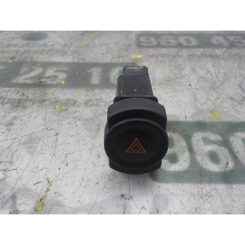 Recambio de warning para dacia sandero 1.6 cat referencia OEM IAM 252905315R  