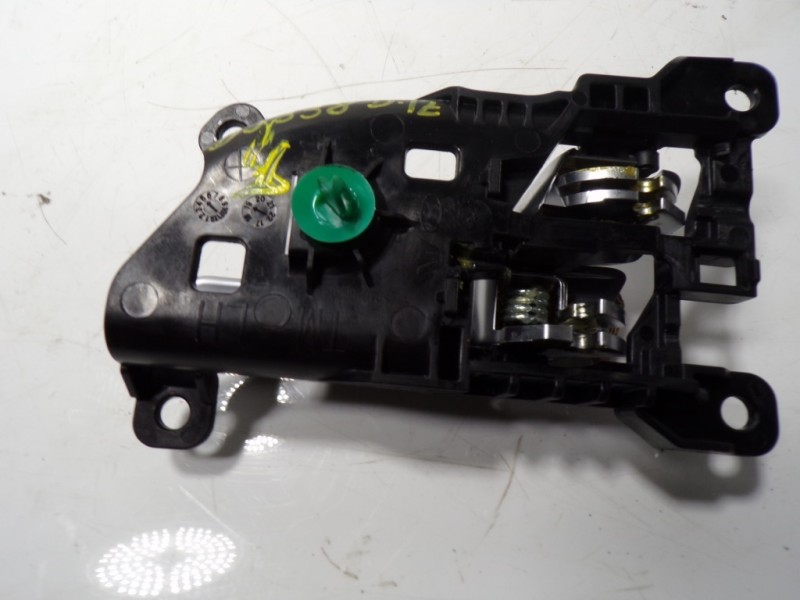 Recambio de maneta interior delantera izquierda para hyundai santa fe essence 2wd referencia OEM IAM 82610S1000VCS  