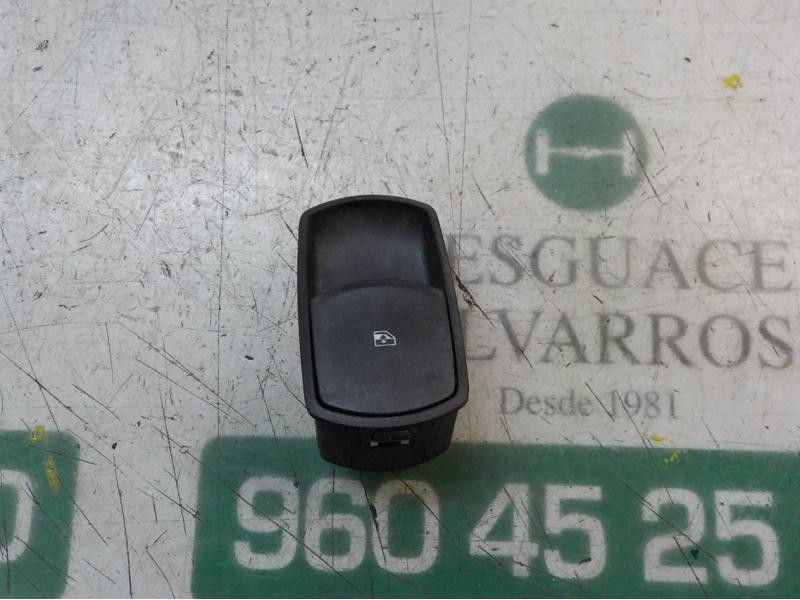 Recambio de mando elevalunas delantero derecho para opel corsa e edition referencia OEM IAM 13430018  