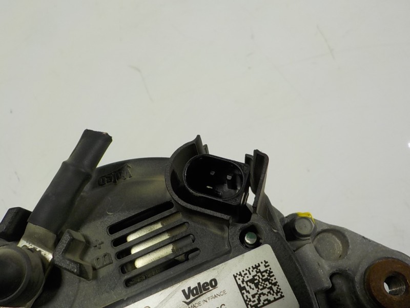Recambio de alternador para volkswagen polo 1.6 tdi dpf referencia OEM IAM 04E903015 04E903015 