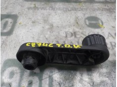 Recambio de maneta elevalunas trasera derecha para dacia sandero 1.6 cat referencia OEM IAM 8200673745   2