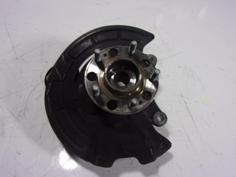 Recambio de mangueta delantera derecha para hyundai santa fe essence 2wd referencia OEM IAM 51711S1000  