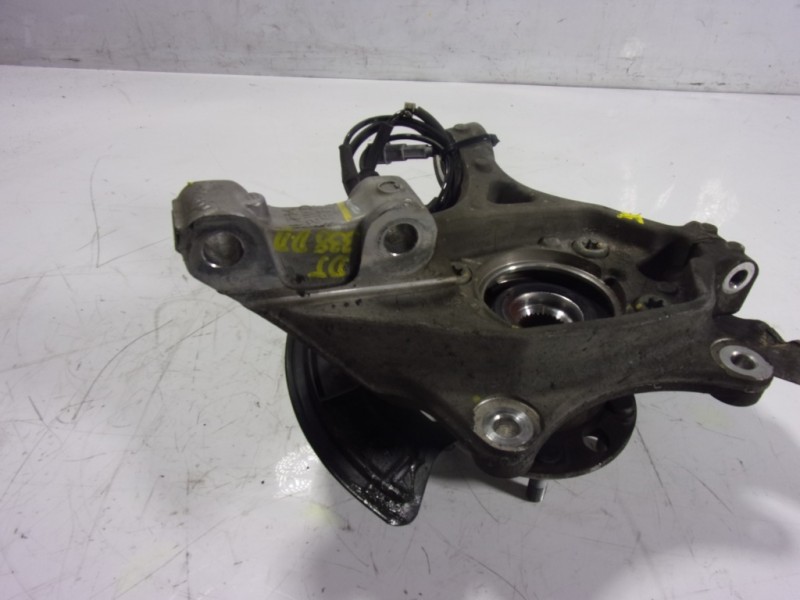 Recambio de mangueta delantera derecha para hyundai santa fe essence 2wd referencia OEM IAM 51711S1000  