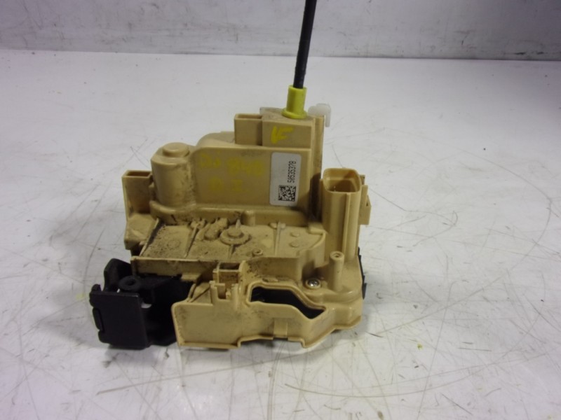 Recambio de cerradura puerta delantera izquierda para alfa romeo stelvio (630) executive 4wd referencia OEM IAM 50535378 5053537