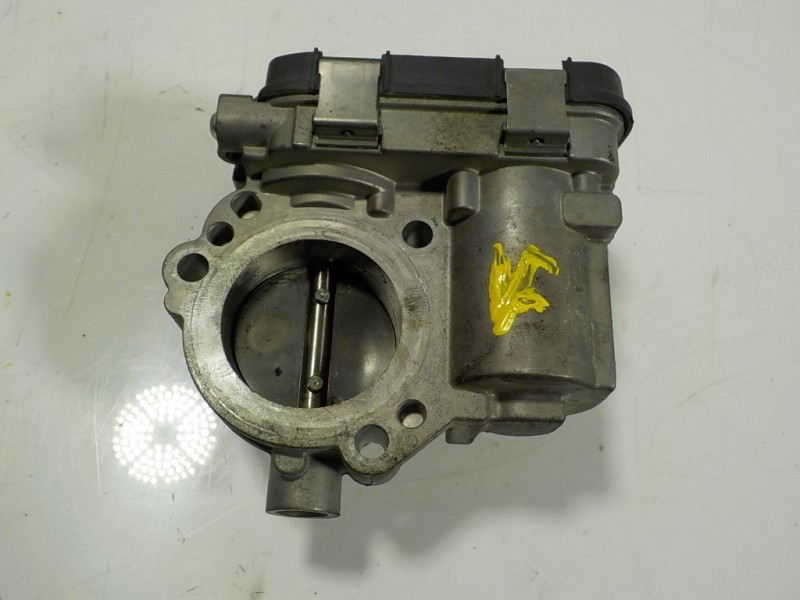 Recambio de caja mariposa para volkswagen polo 1.6 tdi dpf referencia OEM IAM 04C133062C 04C133062C 