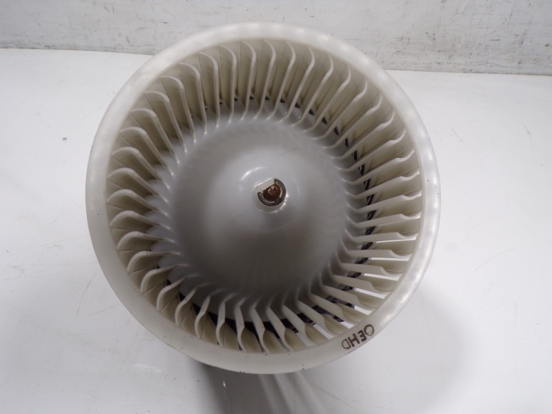 Recambio de motor calefaccion para hyundai santa fe essence 2wd referencia OEM IAM 97113A9010 F00S3B2596 F00S3B2596