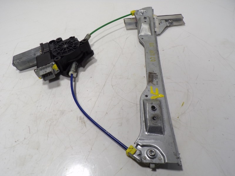 Recambio de elevalunas delantero derecho para opel corsa e 1.4 referencia OEM IAM 13447039 541613212 