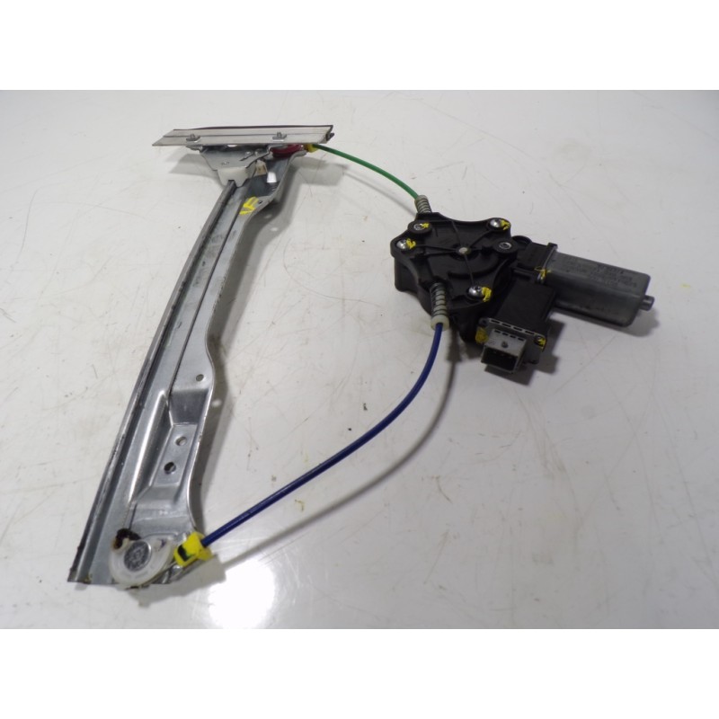 Recambio de elevalunas delantero derecho para opel corsa e 1.4 referencia OEM IAM 13447039 541613212 