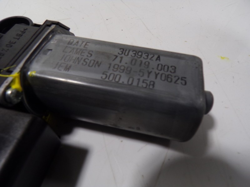 Recambio de elevalunas delantero derecho para opel corsa e 1.4 referencia OEM IAM 13447039 541613212 