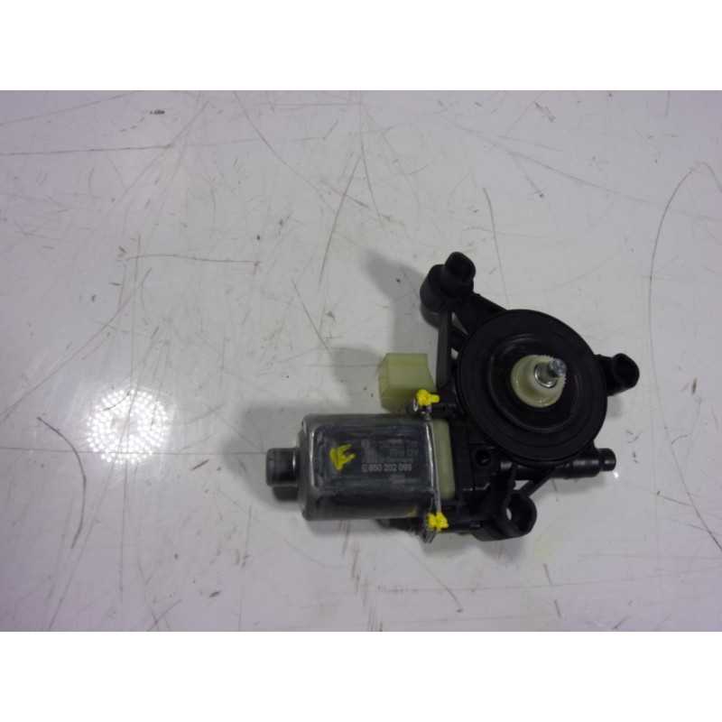 Recambio de motor elevalunas delantero izquierdo para skoda kodiaq 2.0 tdi referencia OEM IAM 5Q0959801B 5Q0959801B 