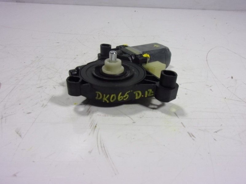 Recambio de motor elevalunas delantero izquierdo para skoda kodiaq 2.0 tdi referencia OEM IAM 5Q0959801B 5Q0959801B 