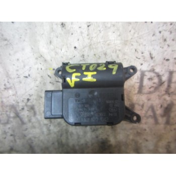 MOTOR APERTURA TRAMPILLAS CLIMATIZADOR A1698201042 A1698201042 0132801368