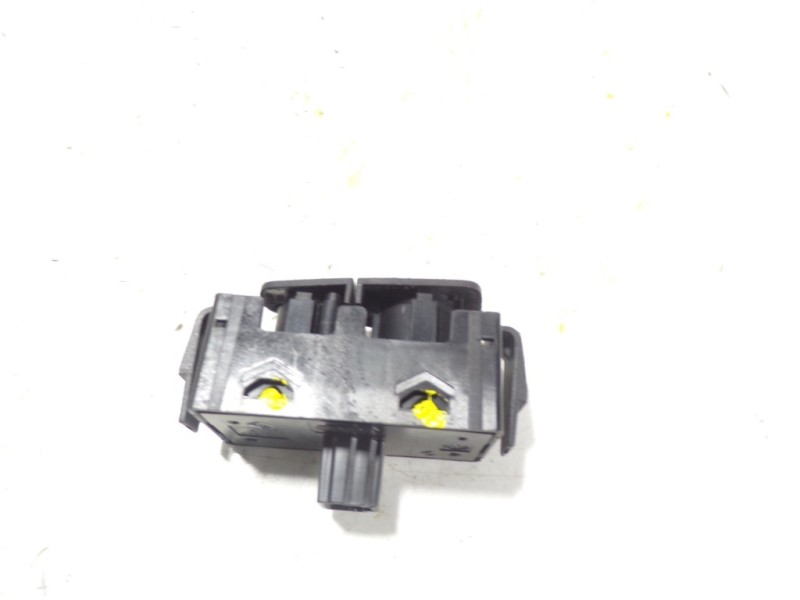 Recambio de warning para dacia sandero 1.5 dci diesel fap cat referencia OEM IAM 252905668R  