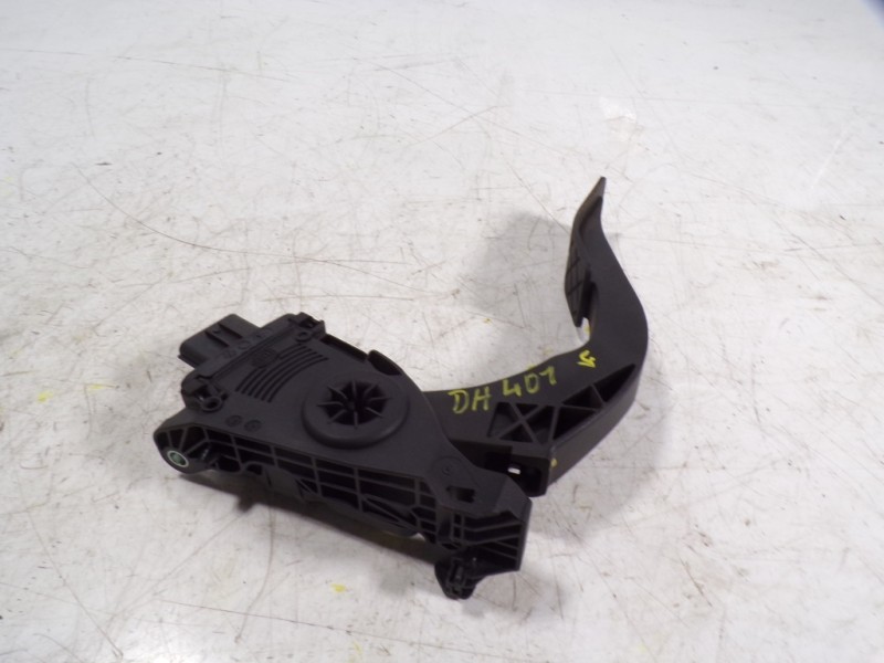 Recambio de potenciometro pedal para audi a4 ber. (b8) 2.0 16v tdi referencia OEM IAM 8K1721523A 8K1721523A 